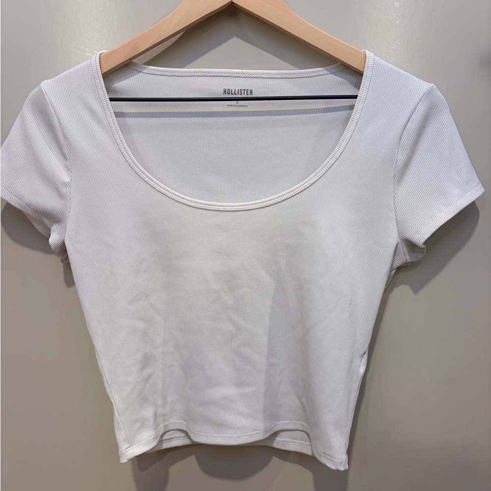Hollister Blue and White Short Sleeve Tees - Picture 3 of 5